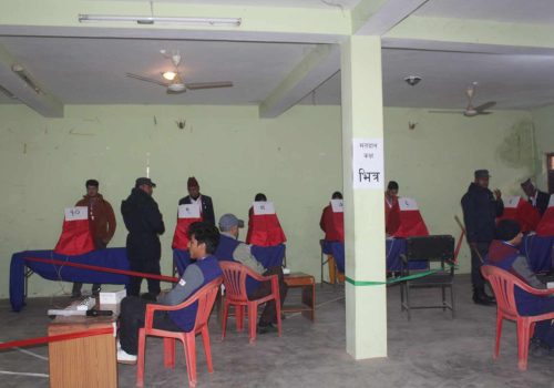 एमाले धादिङको नवाैँ जिल्ला अधिवेशनको निर्वाचन विद्युतिय मेसिनद्वारा मतदान हुँदै
