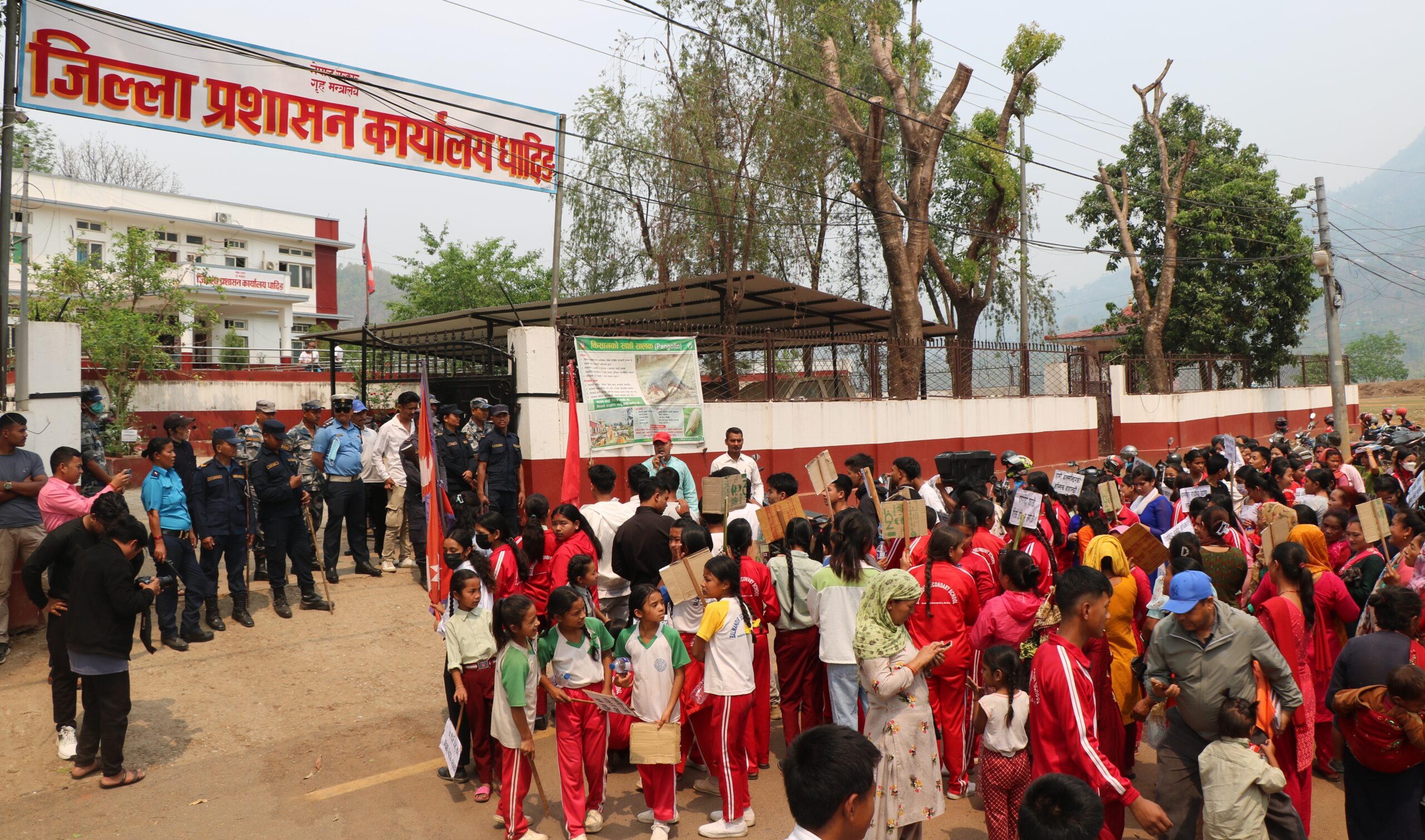 जिल्लाकै चर्चित विद्यालयहरु समायोजन, अस्तित्वको लडाईमा बालमन्दिर मावि