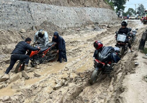 धुलिखेल–खावा सडकमा दुईदिन मालवाहक गाडी सञ्चालनमा रोक