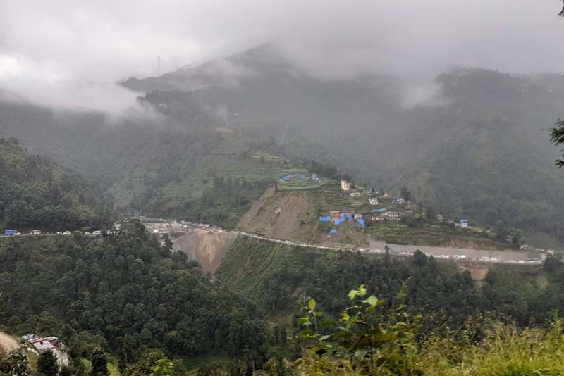 नागढुंगा–नौबिसे सडकखण्ड दुई रात बन्द हुने
