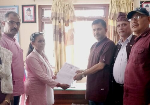 एकिकृत समाजवादीले धादिङका स्थानीय तहमा बुझायो स्मरण पत्र